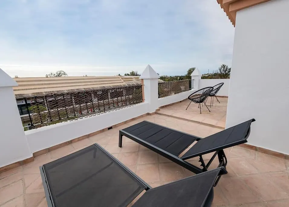 Appartamento Atico Nuevo En Lujosa Urbanizacion Junto A Restaurantes Y Cafeterias Marbella 0*,  Spagna